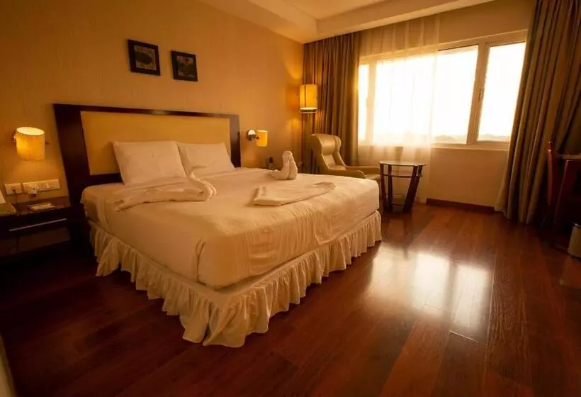 酒店 Grand Gardenia