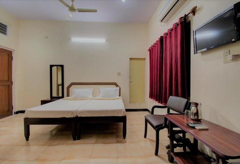 Отель Green Haven