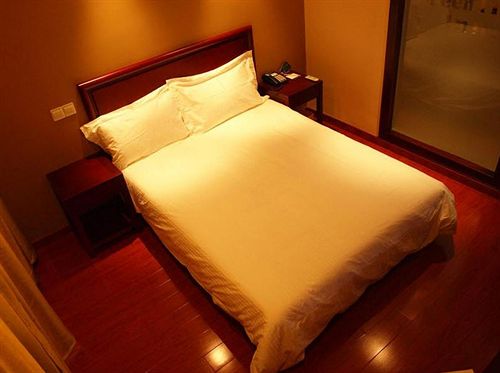 בית מלון כפרי Greentree Inn Shanghai Jiading Huancheng Road Express