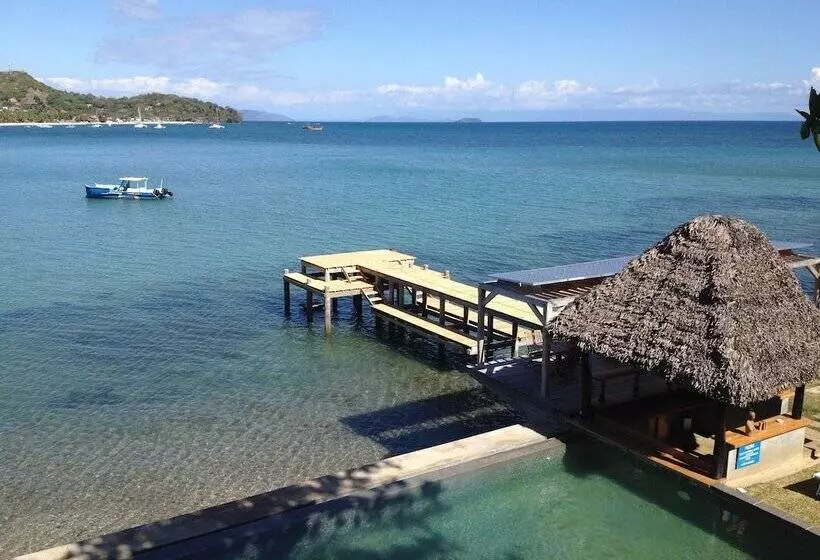 هتل L Heure Bleue