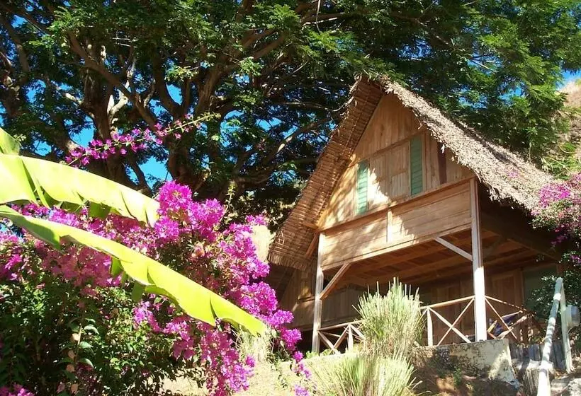 هتل L Heure Bleue