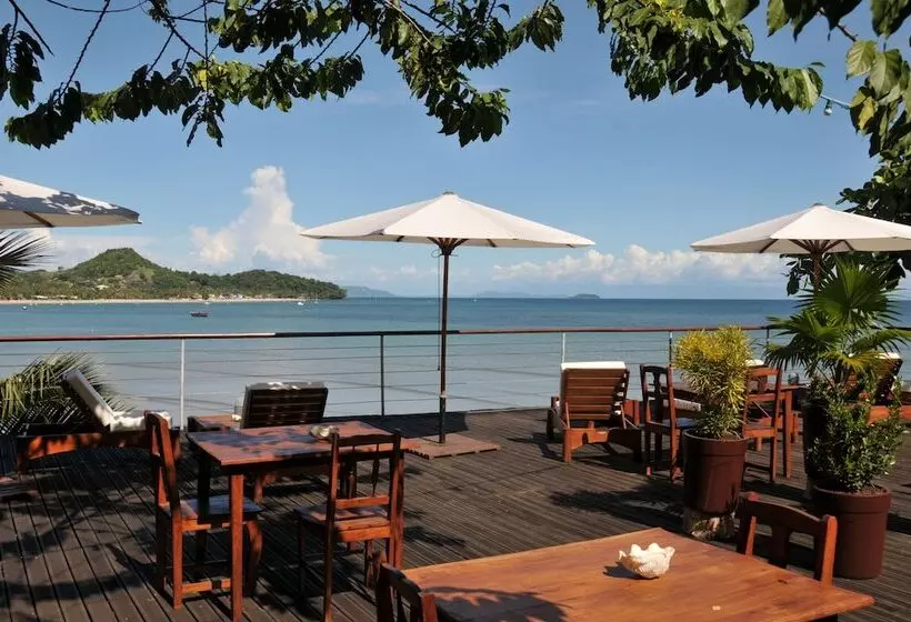 هتل L Heure Bleue