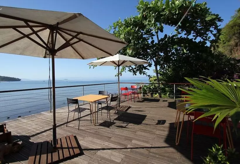 هتل L Heure Bleue