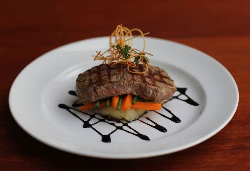 호텔 Lake Duluti Lodge