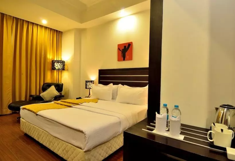 Hotel Lakshya S