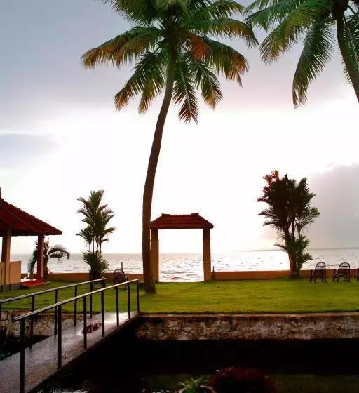 酒店 Paradise Resorts