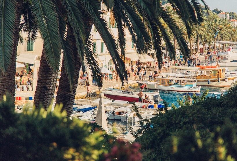 Отель Park Hvar