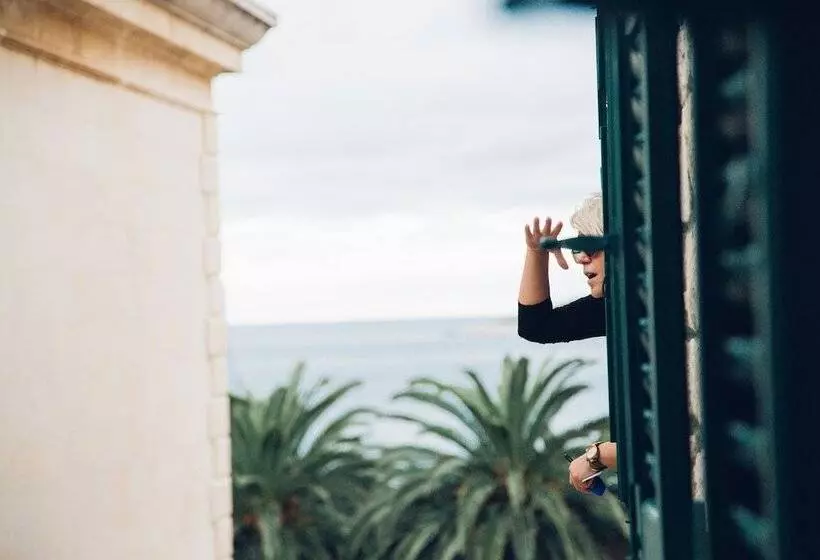 בית מלון כפרי Park Hvar