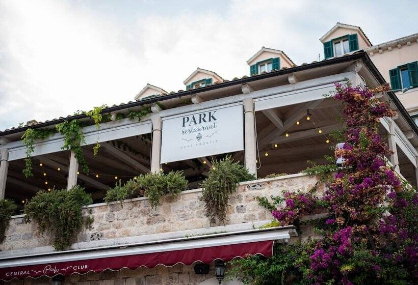 Отель Park Hvar