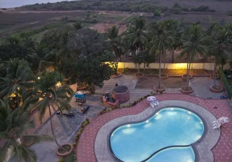 בית מלון כפרי Sterling Karwar