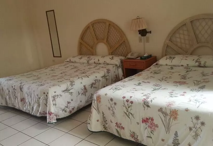 هتل Summer Holiday