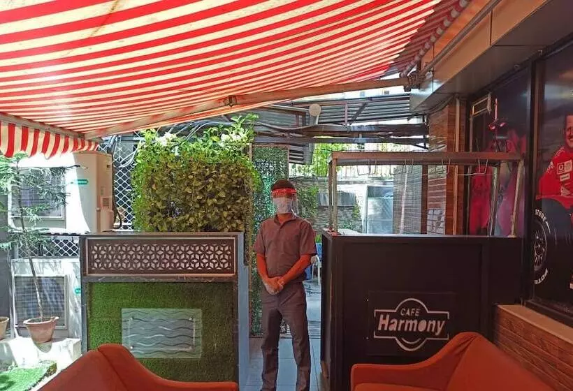 ホテル The Corporate