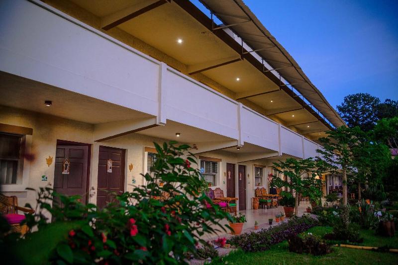 هتل Y Centro De Convenciones Jardines Del Lago