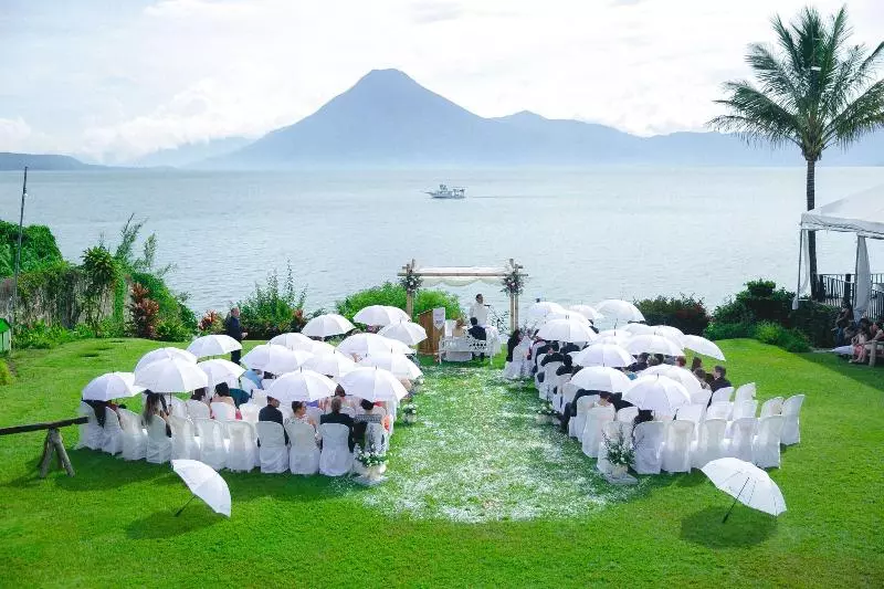 هتل Y Centro De Convenciones Jardines Del Lago