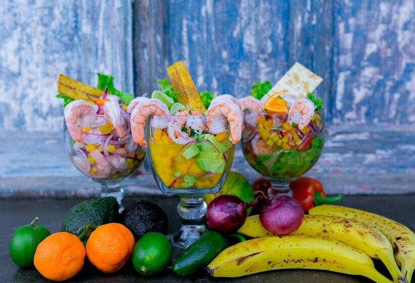 هتل Y Centro De Convenciones Jardines Del Lago