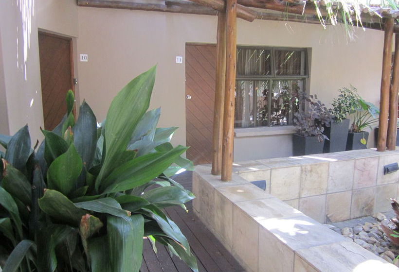 Ibhayi Guest Lodge  Lion Roars S & Lodges