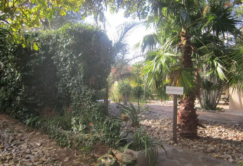 Ibhayi Guest Lodge Lion Roars S & Lodges