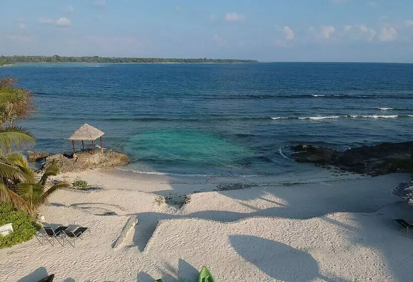 Nasama Resort