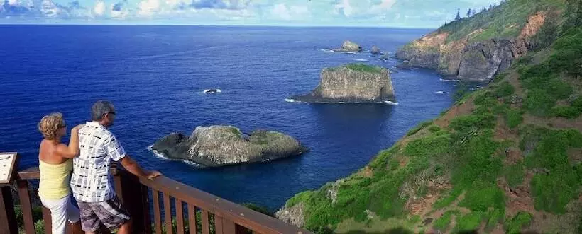 Paradise Hotel & Resort