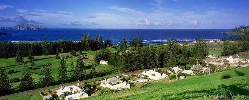 Paradise Hotel & Resort