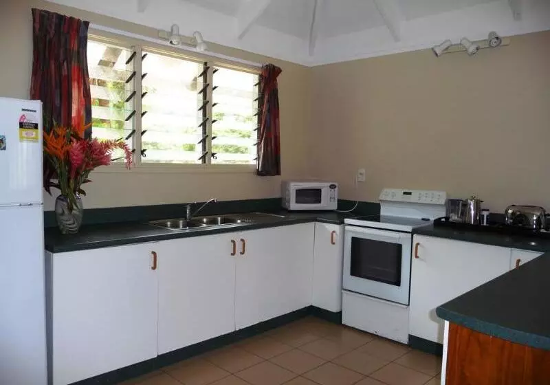 استراحتگاه Muri Beachcomber