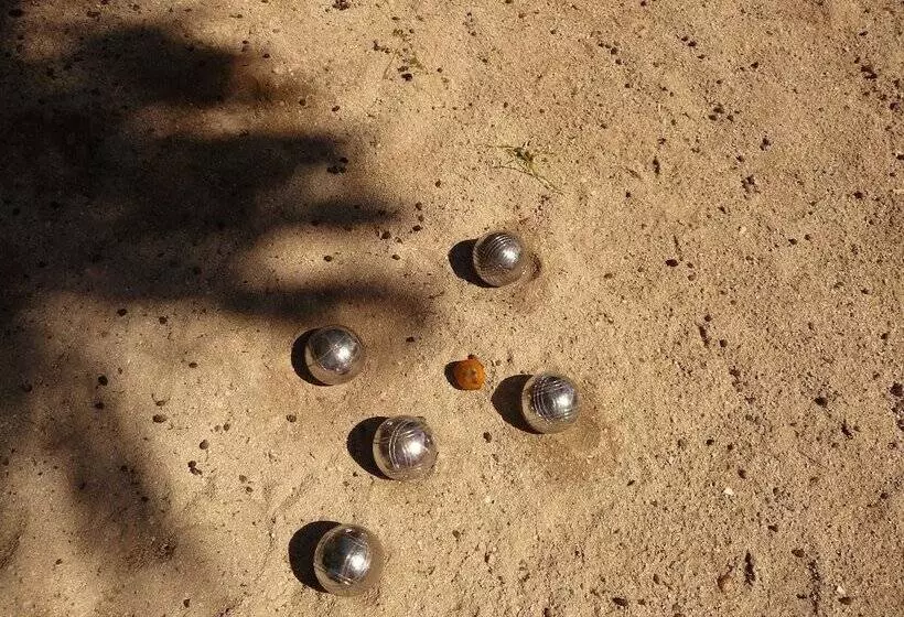 استراحتگاه Muri Beachcomber