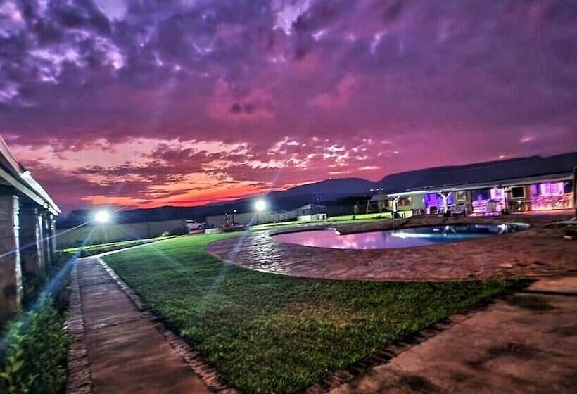 בית מלון כפרי Hibon Lodge