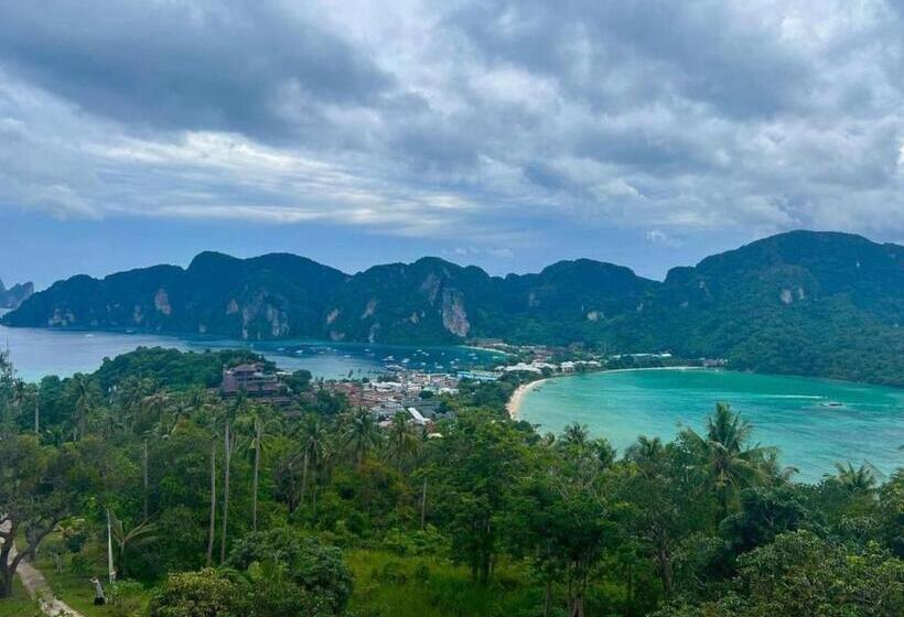 Blanco Beach Bar Hostel