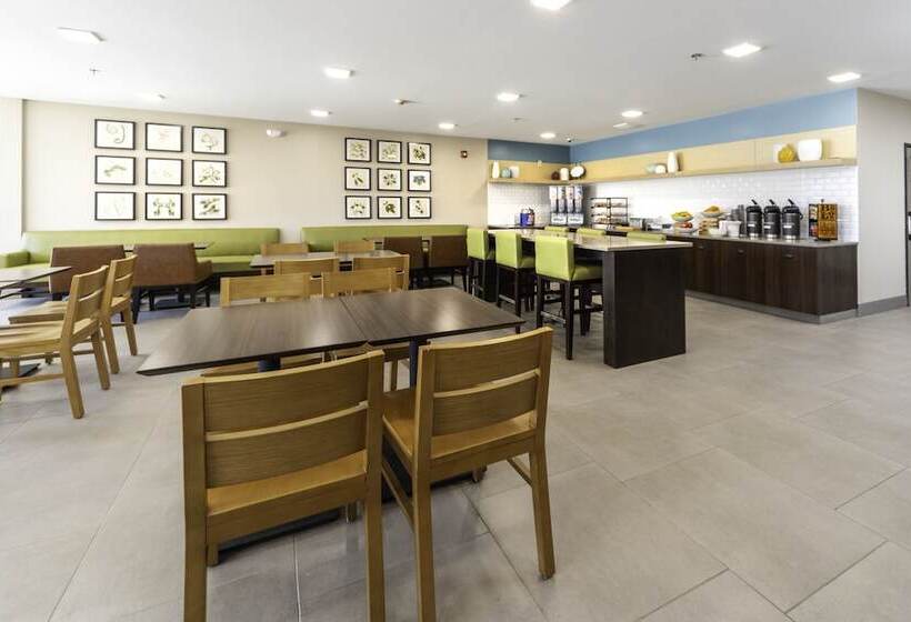 Hotel Country Inn & Suites By Radisson, Cumming, Ga