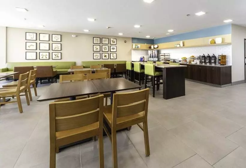 Hotelli Country Inn & Suites By Radisson, Cumming, Ga