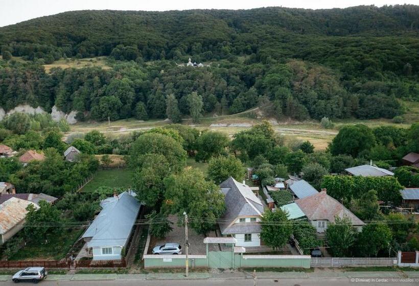 پانسیون Dimineți în Cerdac