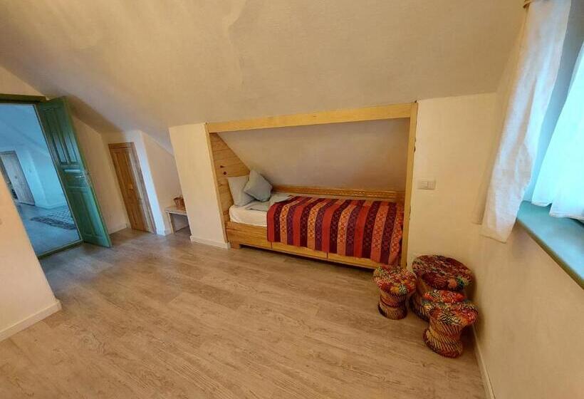 پانسیون Dimineți în Cerdac