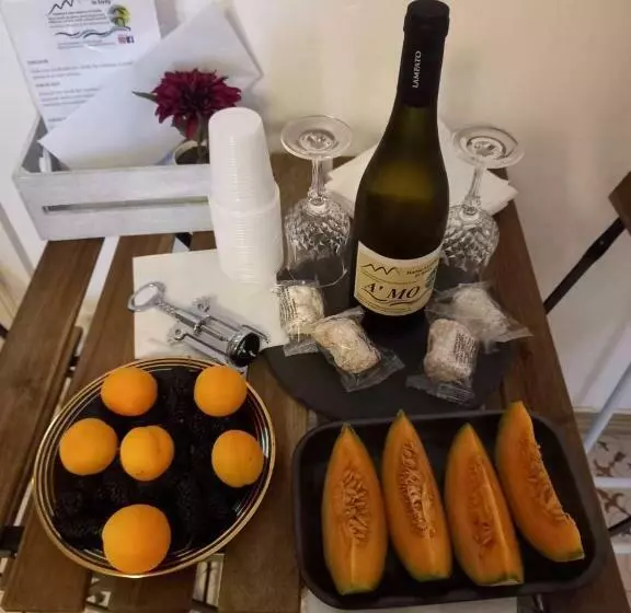 Majatalo Homeholidayinsicily   Room Ovest