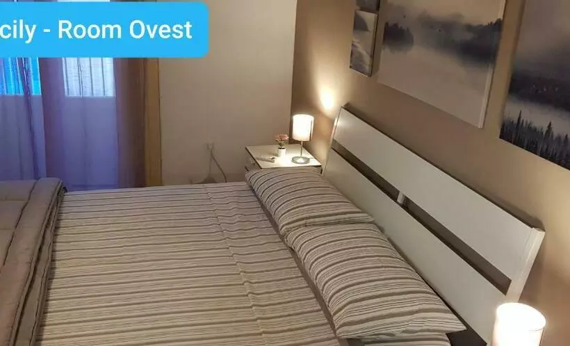 Majatalo Homeholidayinsicily   Room Ovest