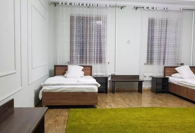 Retkeilymaja Tomaris