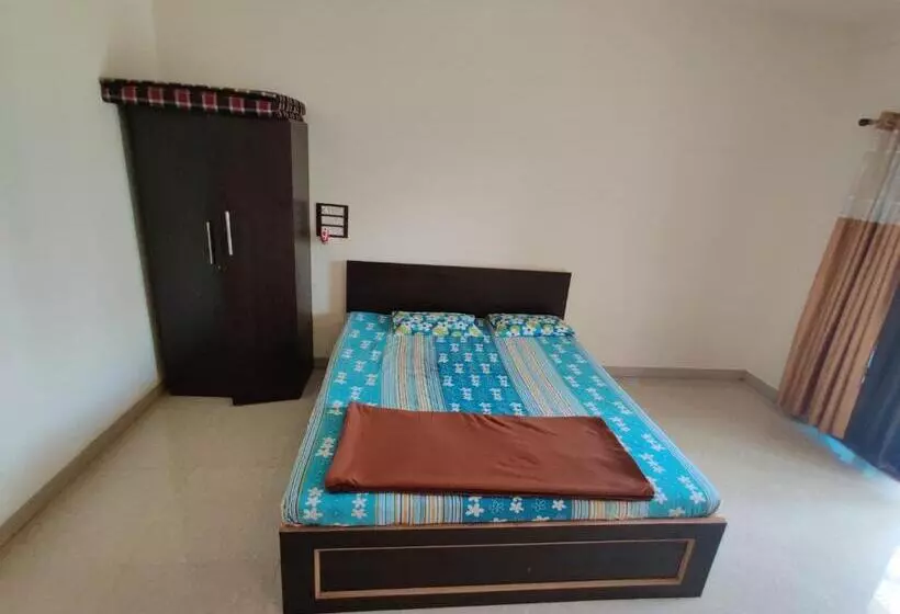 ホテル Siddhivinayak Resort Nx