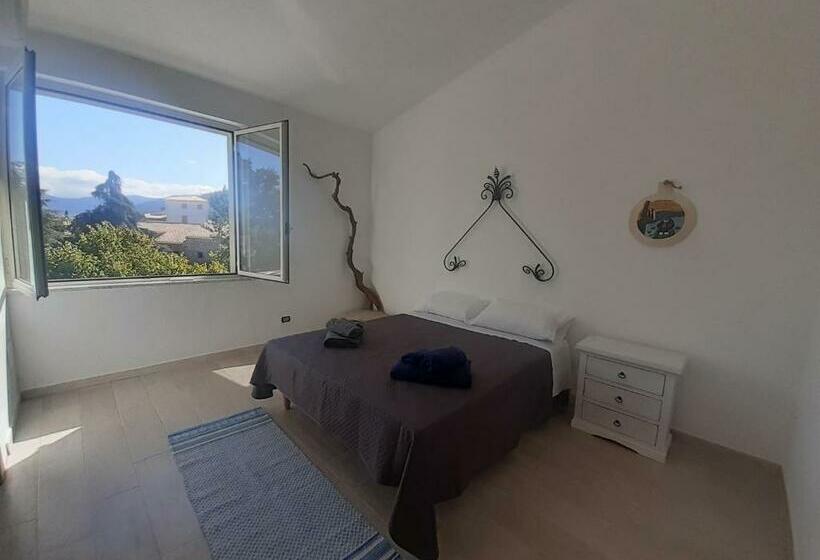 ペンション Bed And Breakfast Murales Orgosolo