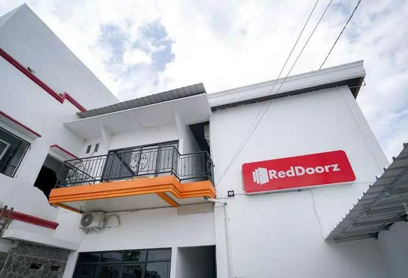 هاستل Reddoorz At Jalan Basuki Rahmat Lampung
