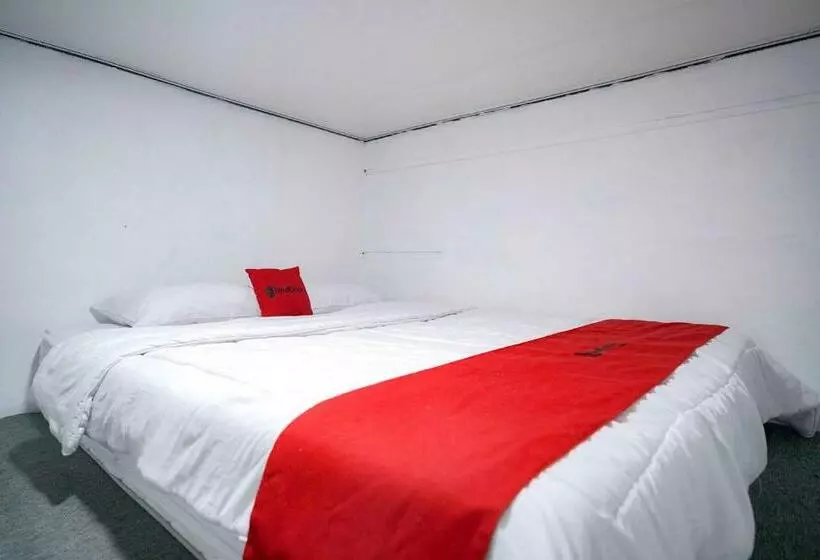 هاستل Reddoorz At Jalan Basuki Rahmat Lampung