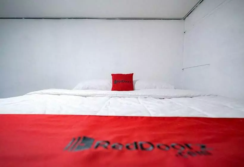 هاستل Reddoorz At Jalan Basuki Rahmat Lampung