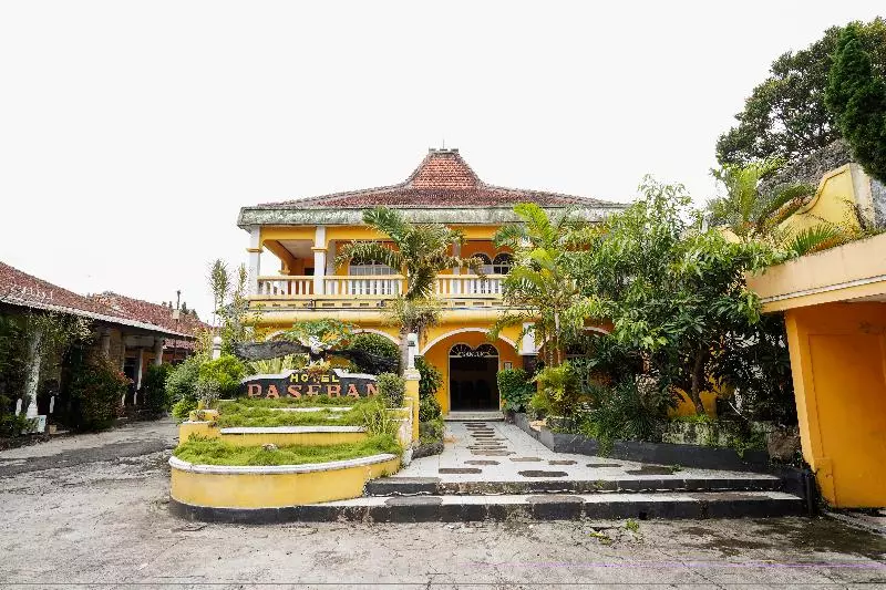 هتل Spot On 91185 Paseban House