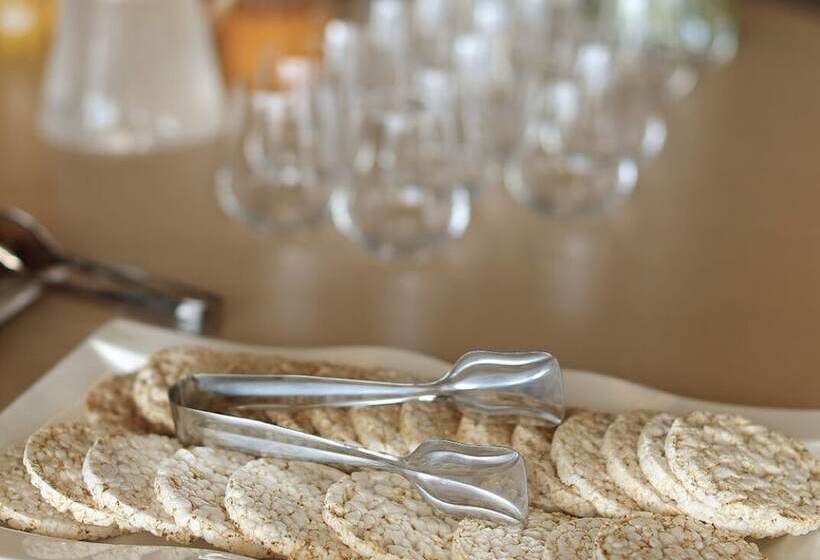 فندق Yacht Premium