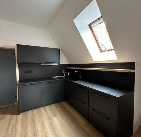 بنسيون Penzion A Restaurace Pod Sjezdovkou