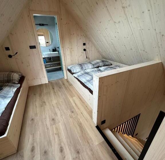 بنسيون Penzion A Restaurace Pod Sjezdovkou