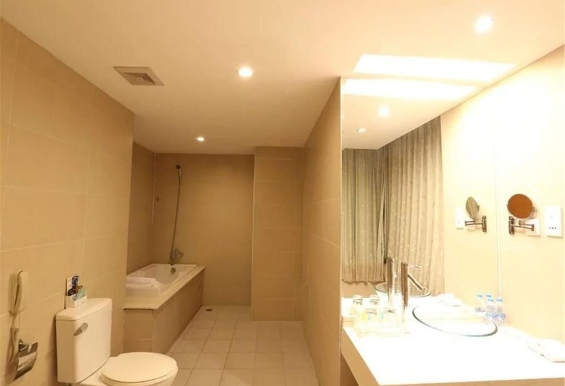 فندق Dalian Bolt