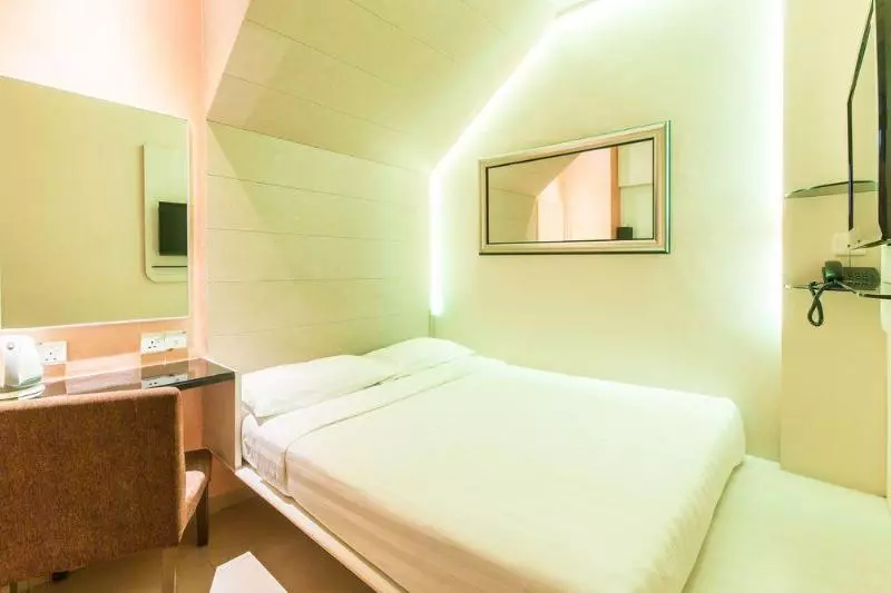 Fragrance Hotel Viva