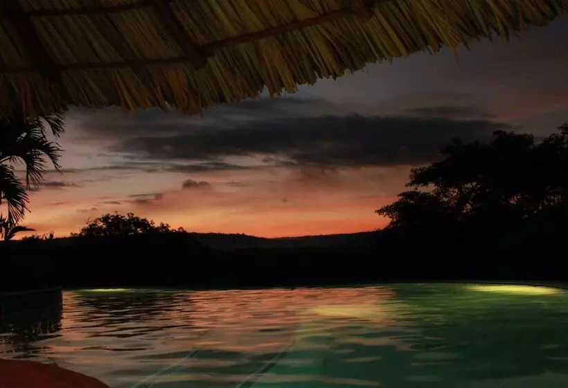 هتل Hacienda Puerta Del Cielo Eco Lodge & Spa