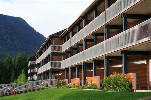 ホテル Kokanee Springs Resort