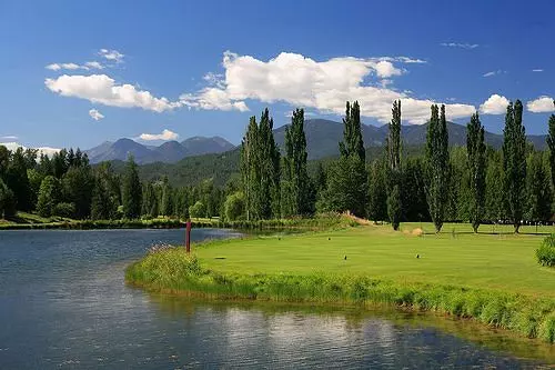 ホテル Kokanee Springs Resort