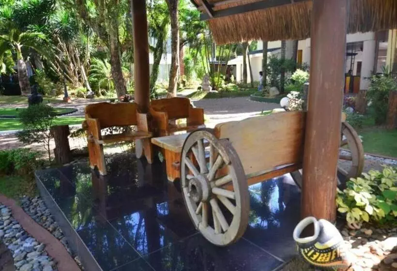 هتل Pinjalo Resort Villas   Jade Hill Project Property Development